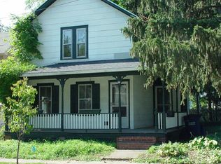 25 Boughton Ave, Pittsford, NY 14534