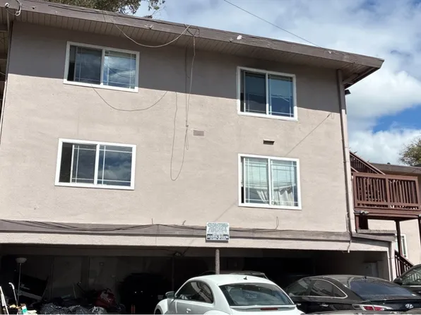 22 Deering Ct #22, Oakland, CA 94601