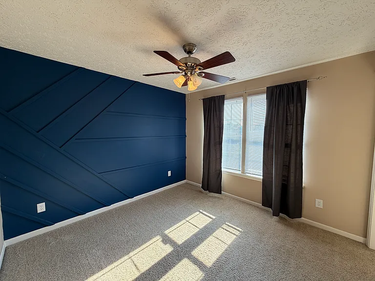 2537 Thorney Wood Ln — Photo 25
