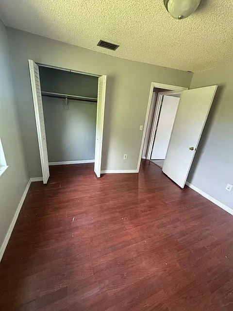 3 bed, 1229 sqft, $1,700 — Photo 4