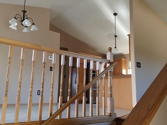 4th image of 4710 Charmwood Dr