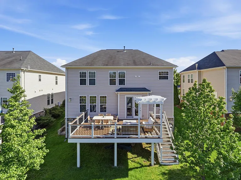 42522 Stratford Landing Dr — Photo 36