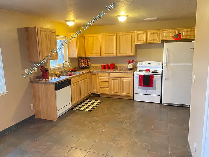 515 W Fern Dr #D — Photo 10