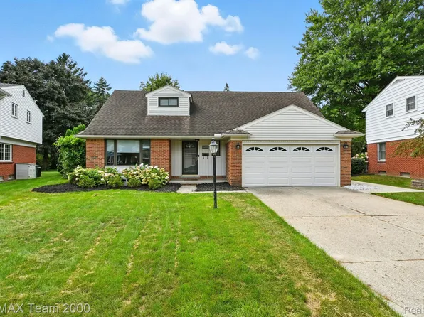 14931 Lakewood Dr, Plymouth, MI 48170