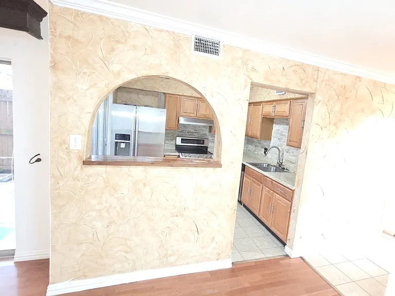 225 Trellis Pl — Photo 10