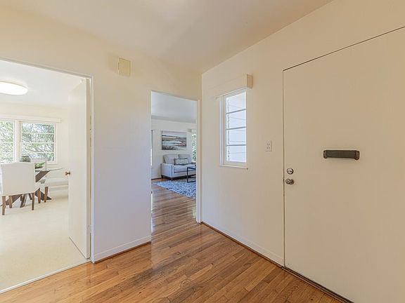 4th image of 665 Hillcrest Ave