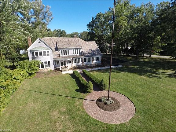 3rd image of 35311 Lake Shore Blvd