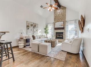 2433 Glenmere Dr, Edmond, OK 73013