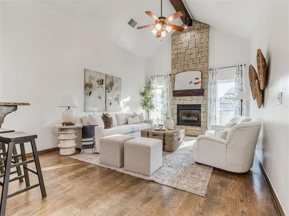 2433 Glenmere Dr, Edmond, OK 73013