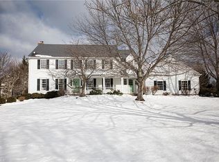 400 Deer Ct, Chagrin Falls, OH 44022