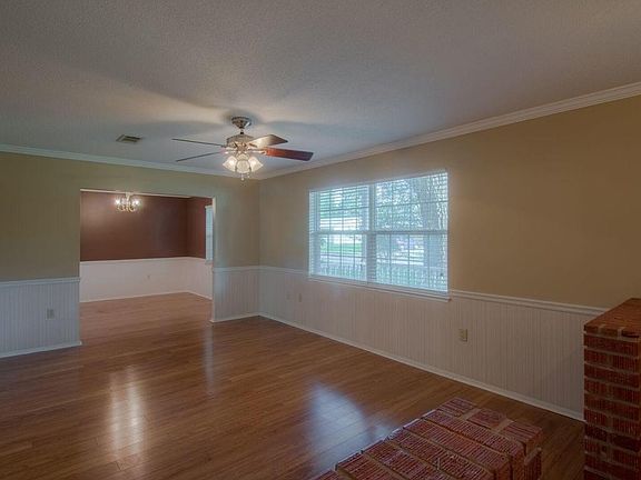 2nd image of 2510 Palmer Dr