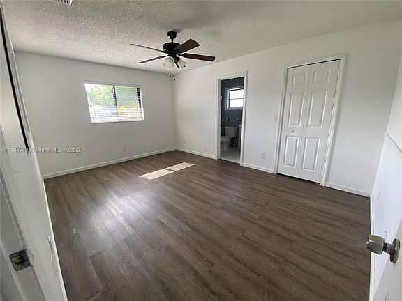 4th image of 1618 SW 17th Ter