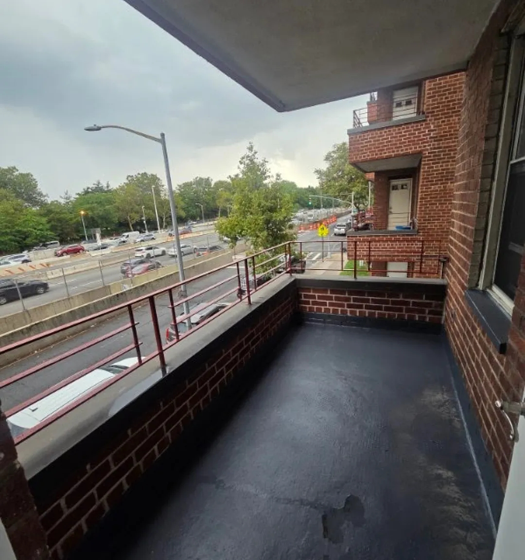 1 bed, 810 sqft, $2,350 — Photo 2