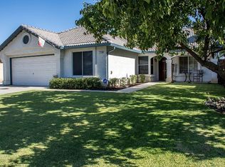 11710 Wrangler Dr, Bakersfield, CA 93312