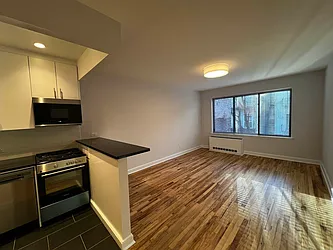 Rented by Salon Realty Corp