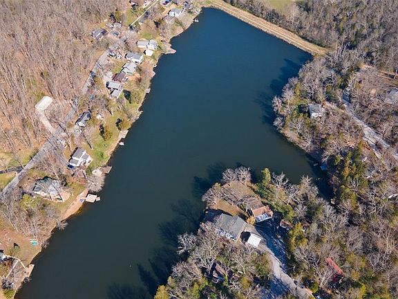 2nd image of 7324 Lakeshore Dr
