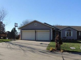 978S S Dunn St, Maryville, MO 64468