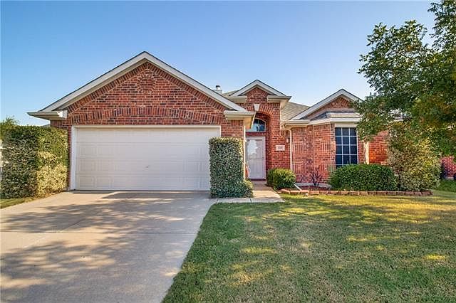 1st image of 1211 Mockingbird Dr