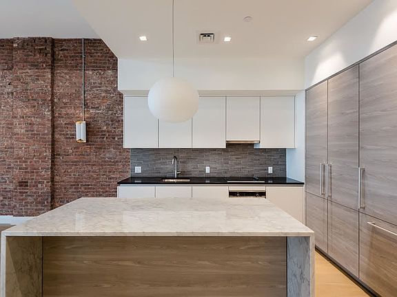 4th image of 222 Livingston St #4