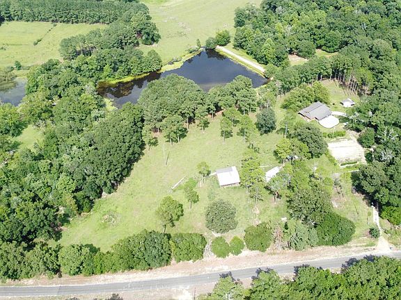 4th image of 22140 Oliver Taylor Rd