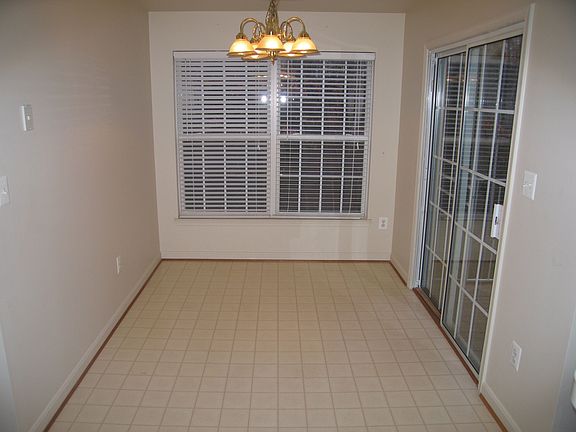 4th image of 2020 Governor Thomas Bladen Way APT 101