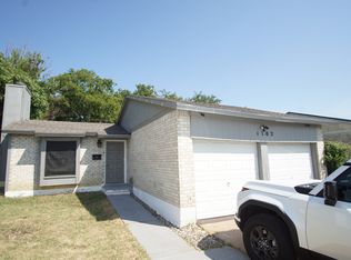 1102 Glenwood St, Grand Prairie, TX 75052