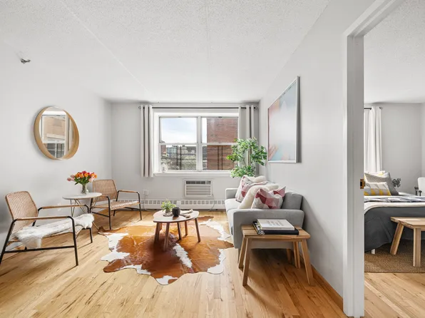 1825 Madison Avenue 3A image 2 of 21