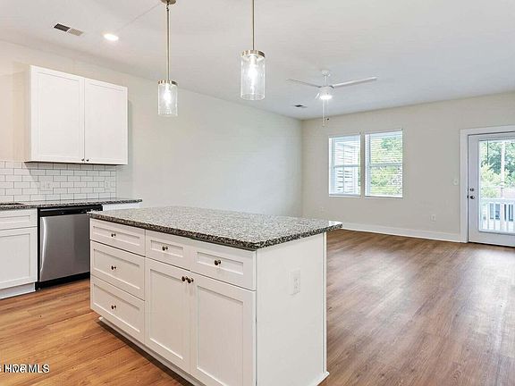 5th image of 1111 McRae St
