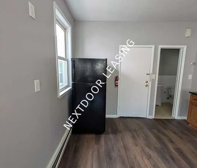 83 W 47th St #2M — Photo 3