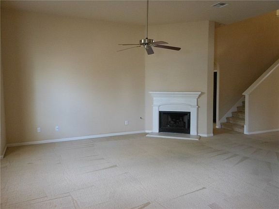 3rd image of 1718 Westmeadow Trl