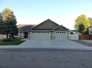 2452 E Swindell Dr, Meridian, ID 83646