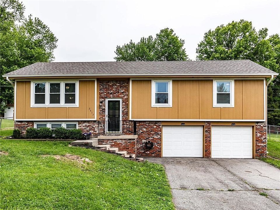 1st image of 2517 NW Powderhorn Dr