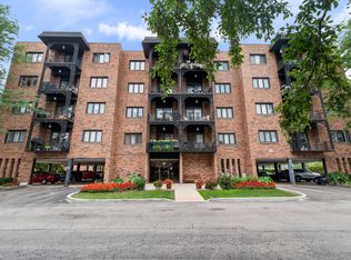 9375 Landings Ln UNIT 206, Des Plaines, IL 60016