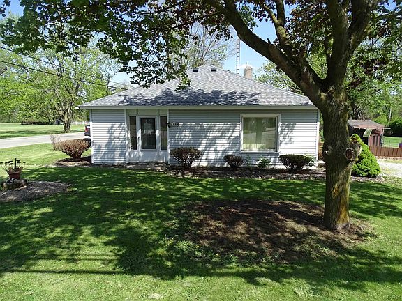 3rd image of 2729 Bent Oak Ave