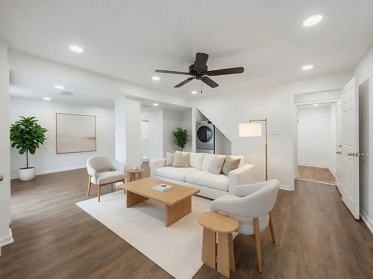 5701 Euclid St — Photo 10