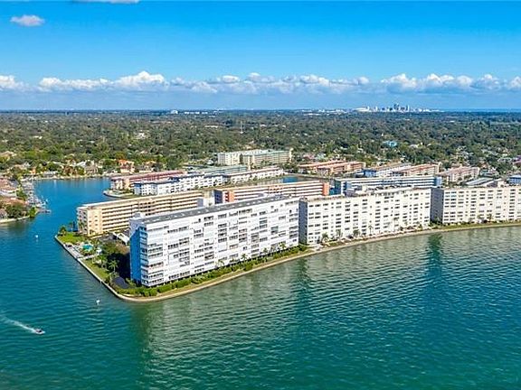 4th image of 6020 Shore Blvd S APT 1007