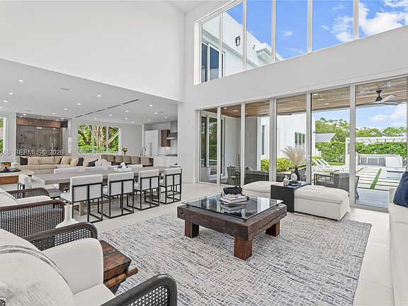 2nd image of 6285 Old Cutler Rd