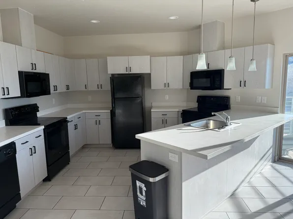 50 S Rlington Pkwy, Hurricane, UT 84737