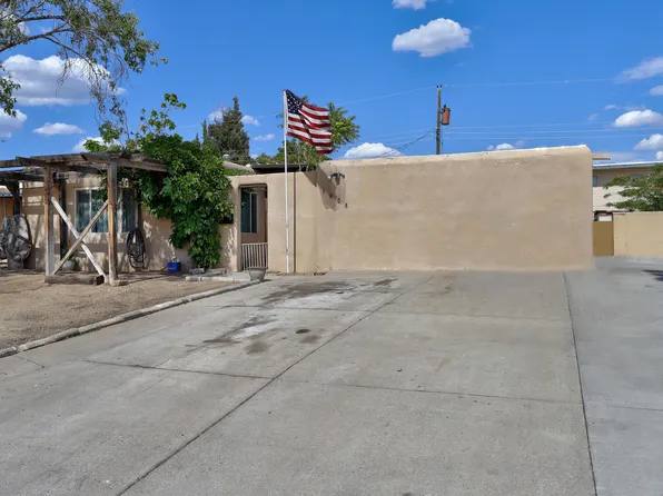 1808 Saint St NE, Albuquerque, NM 87112