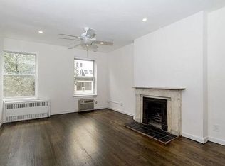 9 Charles St APT 3A, New York, NY 10014