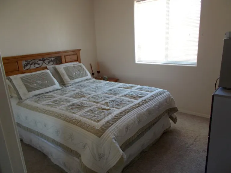 3179 Saratoga Ave — Photo 18