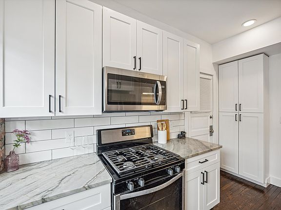 4th image of 11829 Clifton Blvd APT 1