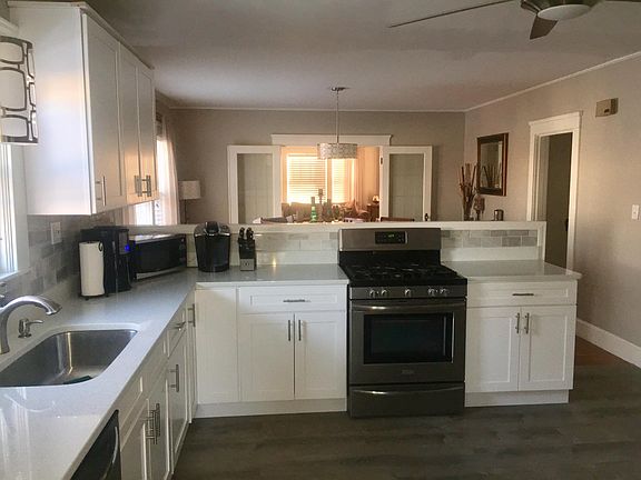 3rd image of 414 River Ave