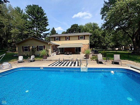5th image of 8852 Ridge Hill Dr