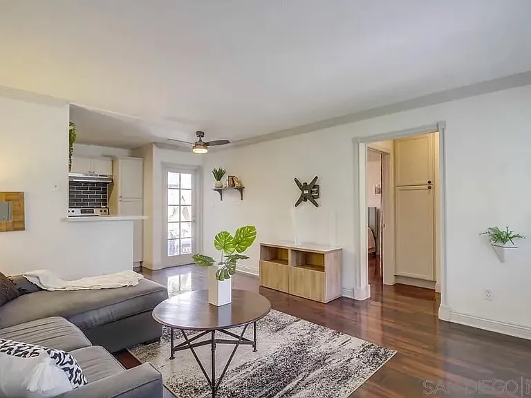 4444 Cherokee Ave — Photo 5