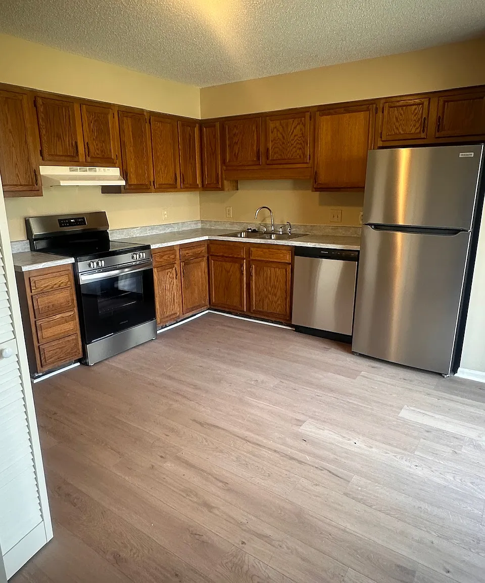 2 bed, 1.5 bath, $1,675 — Photo 4