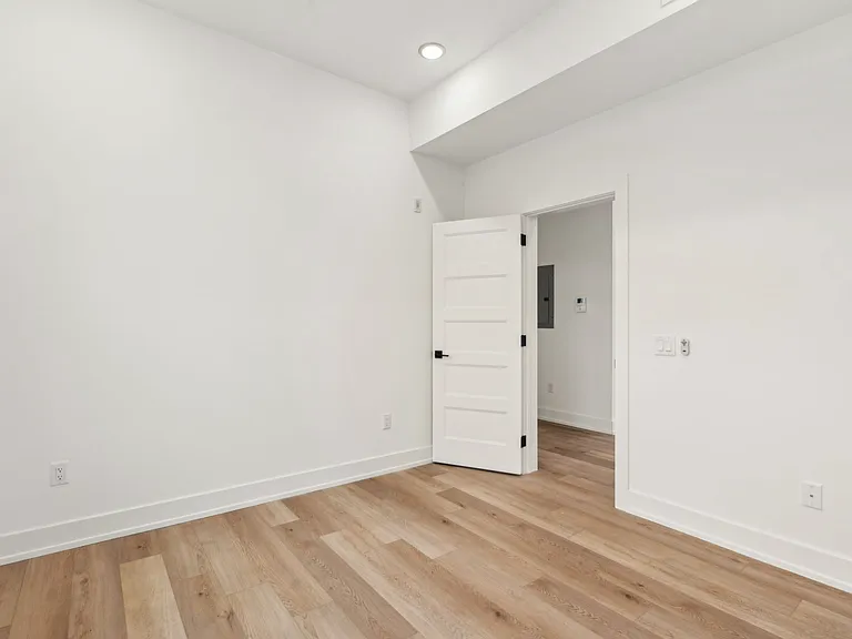 Brand New Apartments in Fishtown — Photo 9