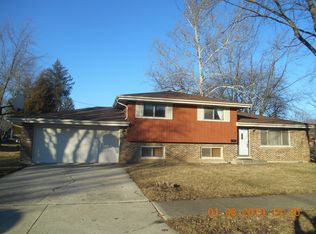 601 Kungs Way, Joliet, IL 60435