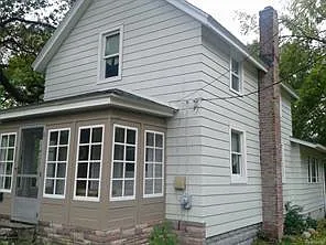 Affordable living Downtown Rochester hardwood floors and granite — Photo 3