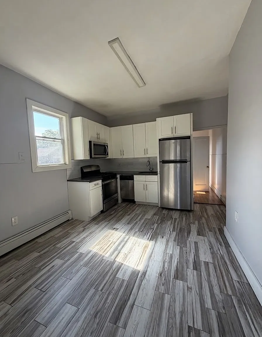 164 Delaware Ave — Photo 1